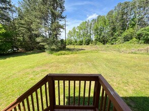 1410 Cherrycrest Dr in Durham, NC - Building Photo - Building Photo