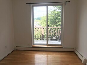 142 Kenrick St, Unit 38 in Boston, MA - Building Photo - Building Photo