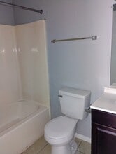 1045 Manson Dr, Unit D in Baton Rouge, LA - Building Photo - Building Photo