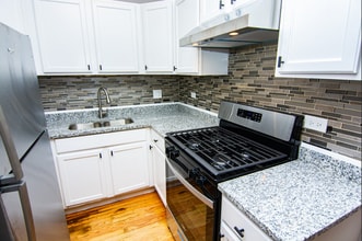 The Shore Residences – 7350 S. Phillips Ave, Chicago, IL in Chicago, IL - Building Photo - Building Photo