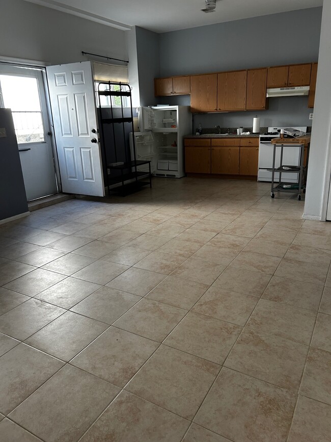 property at 27 Delia Ct