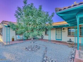 3033 N Cherry Ave, Unit 3033 in Tucson, AZ - Building Photo