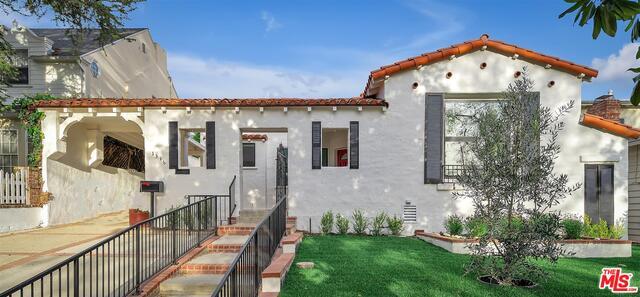 1316 Thayer Ave in Los Angeles, CA - Building Photo