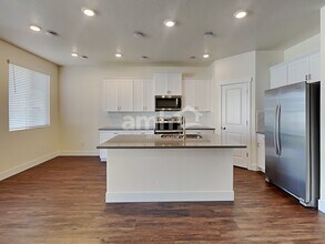 1034 Jillian Ave in Kuna, ID - Building Photo - Building Photo