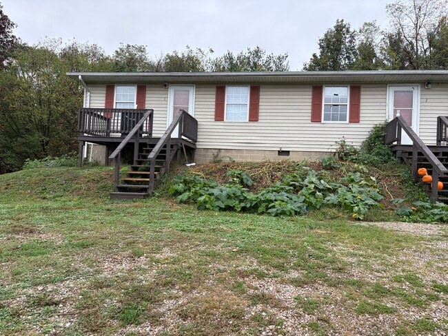 2421 Egypt Pike, Unit 2421 Egypt Pike apt 1