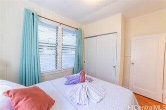 303 Wai Nani Way in Honolulu, HI - Building Photo - Building Photo