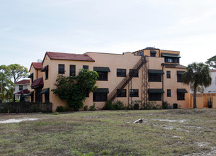 517 Menendez St in Venice, FL - Foto de edificio - Building Photo