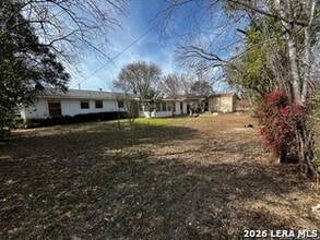 619 Shadywood Ln in San Antonio, TX - Building Photo - Building Photo