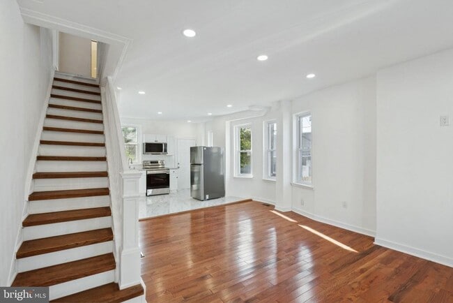 property at 1200 S Ruby St