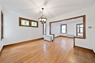 616 Circle Ave in Forest Park, IL - Building Photo - Building Photo