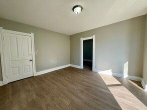 2023 Broadway St in Quincy, IL - Building Photo - Building Photo