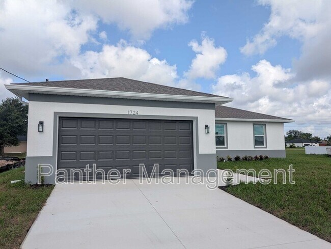 1724 NW 24th Ave in Cape Coral, FL - Building Photo - Building Photo