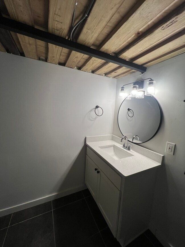 4216 Poinsetta Dr, Unit B in Fort Worth, TX - Building Photo - Building Photo