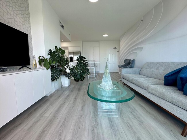 1723 SW 2nd Ave in Miami, FL - Building Photo - Building Photo