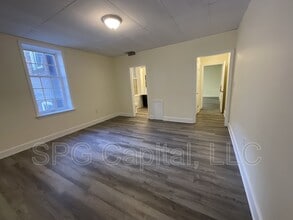 5 Center Square in Hanover, PA - Building Photo - Building Photo