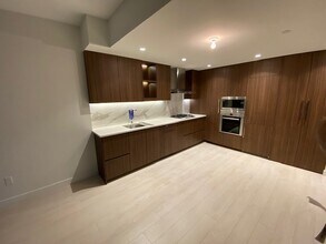 9887 Whalley Blvd in Surrey, BC - Building Photo - Building Photo