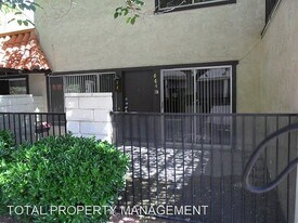 6641 Bubbling Brook Dr