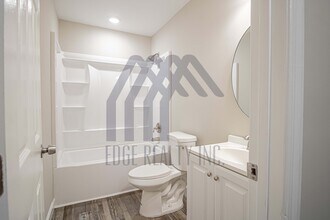 22 Nelson St in Savannah, GA - Building Photo - Building Photo