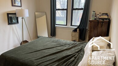 2919 W McLean Ave, Unit 1E in Chicago, IL - Building Photo - Building Photo