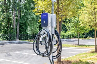 Resia Willows in Decatur, GA - Building Photo