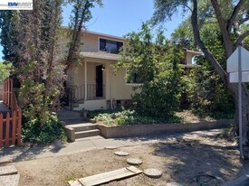 342 Washington Blvd in Fremont, CA - Building Photo