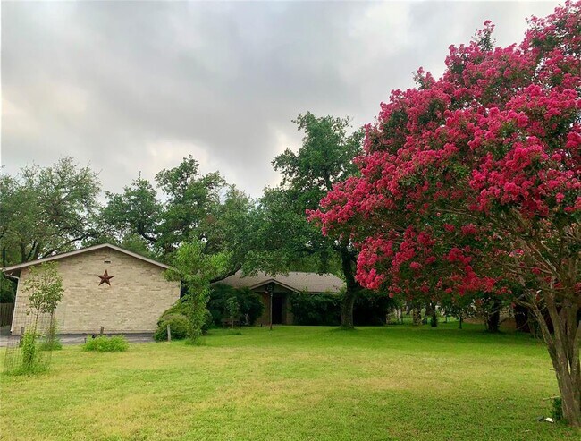 126 Lido St in Lakeway, TX - Building Photo - Building Photo