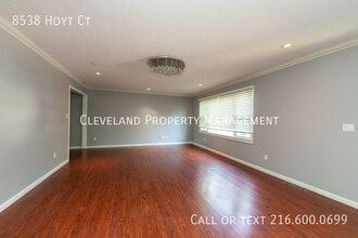 8538 Hoyt Ct in Mentor, OH - Building Photo - Building Photo