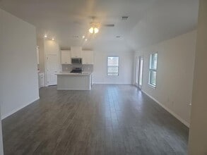 3701 Lynne Ave in Edmond, OK - Building Photo - Building Photo