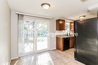 3430 Peterborough St in Holiday, FL - Building Photo - Building Photo