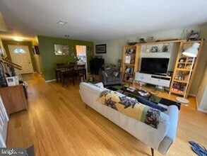 8018 Revenna Ln in Springfield, VA - Building Photo - Building Photo