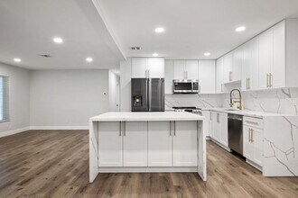 2298 NE 4th Ave in Boca Raton, FL - Building Photo - Building Photo