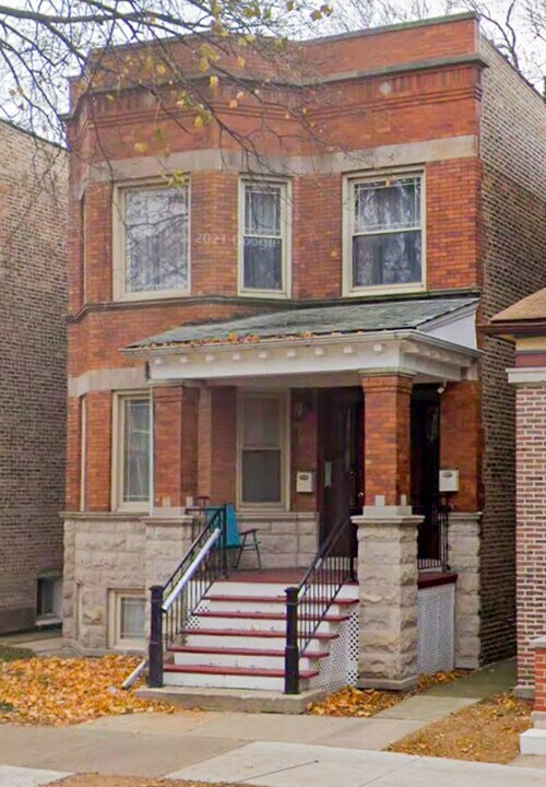 2259 W Leland Ave in Chicago, IL - Building Photo