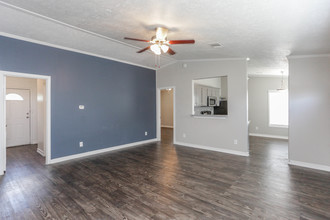 Waterstone Apartments in Stafford, TX - Building Photo - Interior Photo