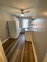 4950 Brookwood Rd, Unit A in Baltimore, MD - Building Photo - Building Photo