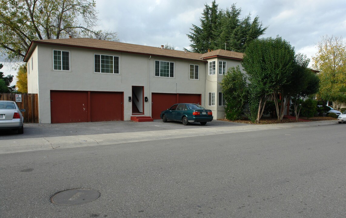 996 Lane Ave in Mountain View, CA - Building Photo