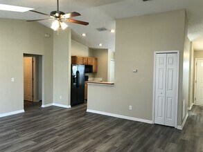 3080 Golden Pond Blvd in Orange Park, FL - Building Photo - Building Photo