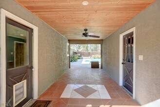 240 Browns Hill Ct in Tyrone, GA - Building Photo - Building Photo