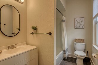 1208 W Providence Ave in Spokane, WA - Building Photo - Building Photo