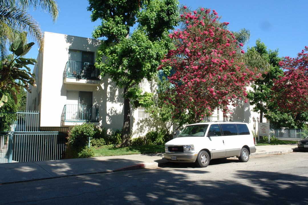 4626 Natick Ave in Sherman Oaks, CA - Building Photo