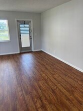 311 Andover M in West Palm Beach, FL - Foto de edificio - Building Photo