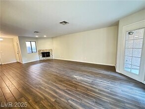 3947 Delos Dr in Las Vegas, NV - Building Photo - Building Photo