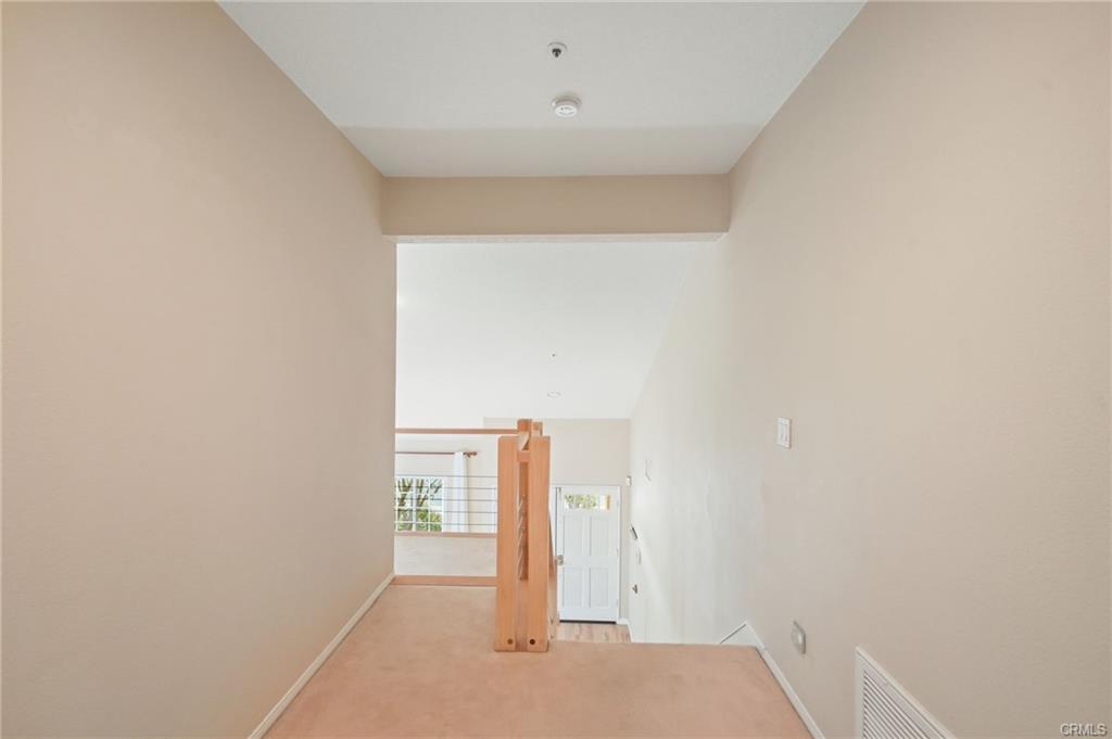7169 Castle Peak Dr in Los Angeles, CA - Building Photo
