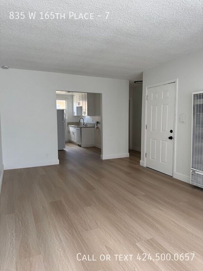 835 W 165th Pl in Gardena, CA - Building Photo - Building Photo