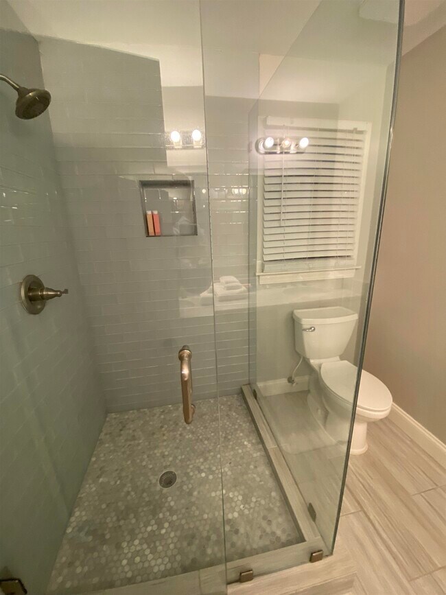 8570 Sycamore Trail Dr in Germantown, TN - Building Photo - Building Photo