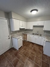 Grove Apartments in Dyersburg, TN - Building Photo - Building Photo