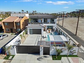 51116 Avenida Mendoza in La Quinta, CA - Building Photo