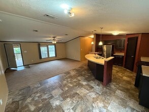 241 CR 2445 in Rusk, TX - Building Photo - Building Photo