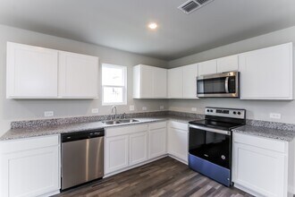 207 Shalako Ln in Lizella, GA - Foto de edificio - Building Photo