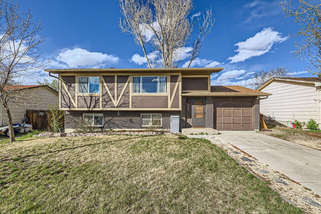 property at 3830 Pearl Dr