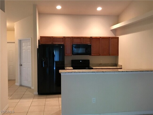 26 SE 24th Ave in Cape Coral, FL - Building Photo - Building Photo